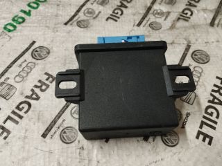 bontott AUDI Q7 Lámpa Vezérlő