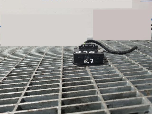 bontott AUDI Q7 Légrugó Kapcsoló