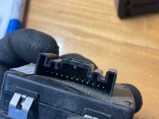 bontott AUDI Q7 Légrugó Kapcsoló