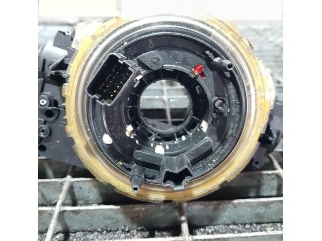 bontott AUDI Q7 Légzsák Átvezető Szalagkábel