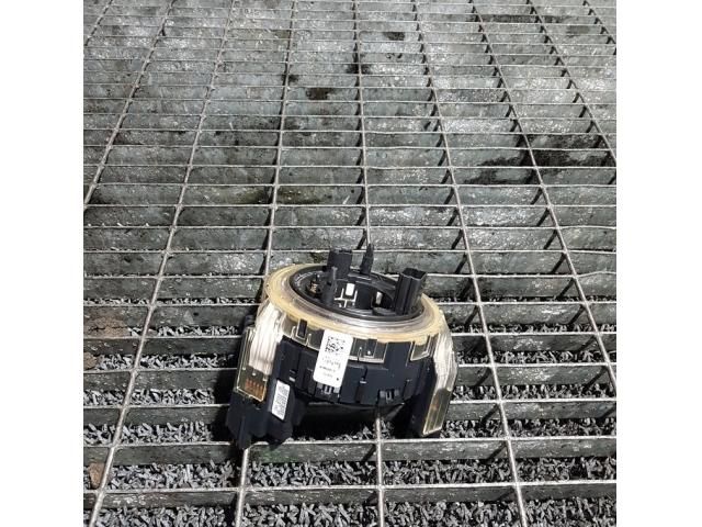 bontott AUDI Q7 Légzsák Átvezető Szalagkábel