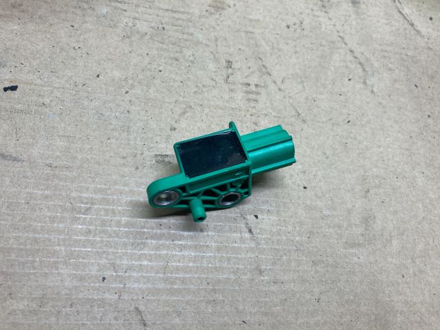 bontott AUDI Q7 Légzsák Indító Modul Oldallégzsák