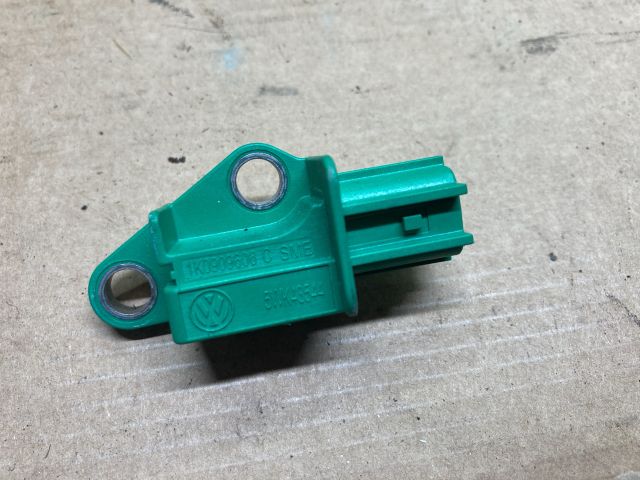 bontott AUDI Q7 Légzsák Indító Modul Oldallégzsák