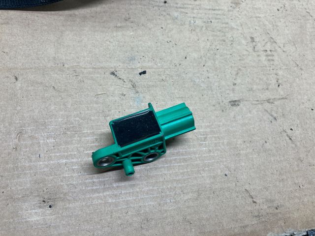 bontott AUDI Q7 Légzsák Indító Modul Oldallégzsák