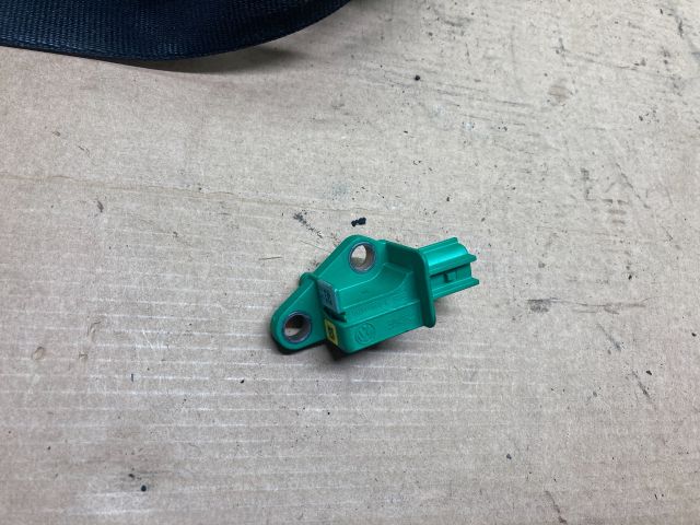 bontott AUDI Q7 Légzsák Indító Modul Oldallégzsák