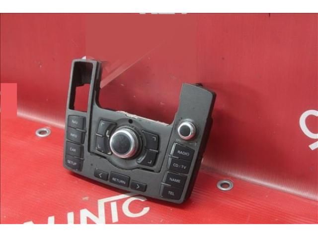 bontott AUDI Q7 Média Kapcsoló