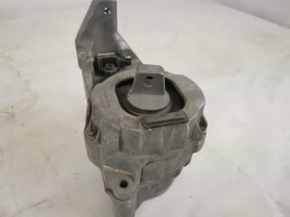 bontott AUDI Q7 Motor Tartó Bak Bal