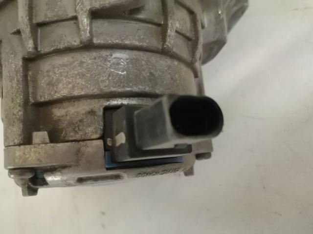 bontott AUDI Q7 Motor Tartó Bak Bal