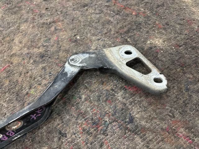 bontott AUDI Q7 Motorháztető Bal Zsanér