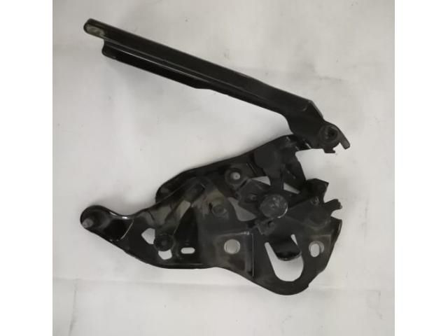 bontott AUDI Q7 Motorháztető Jobb Zsanér