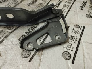 bontott AUDI Q7 Motorháztető Jobb Zsanér