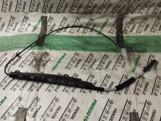 bontott AUDI Q7 Motorháztető Nyitó Bowden