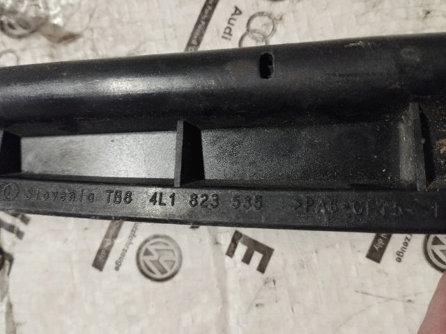 bontott AUDI Q7 Motorháztető Nyitó Bowden