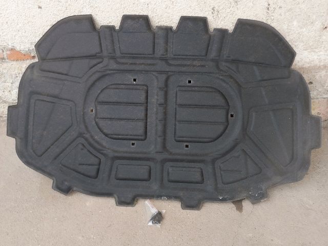 bontott AUDI Q7 Motorháztető Szigetelés