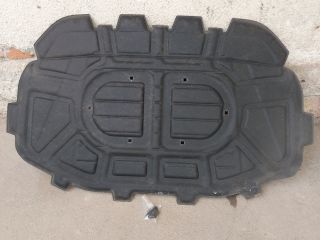 bontott AUDI Q7 Motorháztető Szigetelés