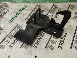 bontott AUDI Q7 Motorháztető Zárszerkezet