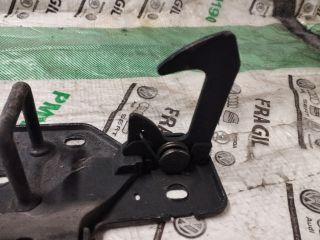 bontott AUDI Q7 Motorháztető Zárszerkezet