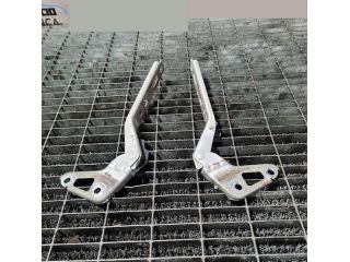 bontott AUDI Q7 Motorháztető Zsanér Pár