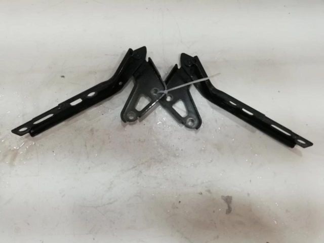 bontott AUDI Q7 Motorháztető Zsanér Pár