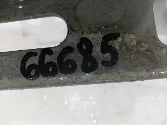 bontott AUDI Q7 Motorháztető Zsanér Pár