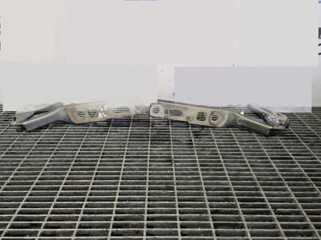 bontott AUDI Q7 Motorháztető Zsanér Pár