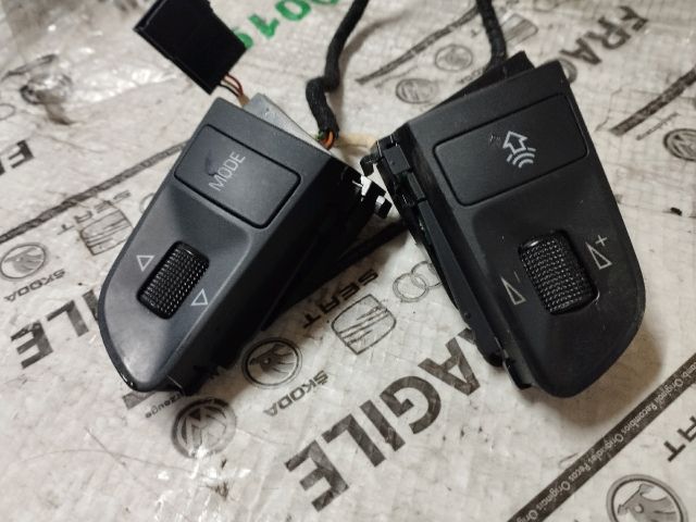 bontott AUDI Q7 Multikormány Kapcsoló Pár