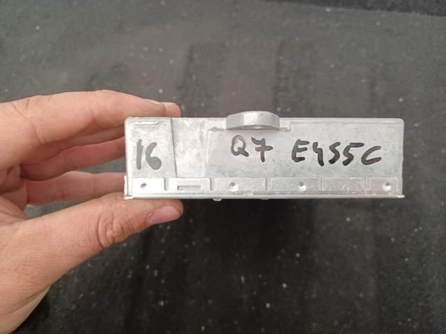 bontott AUDI Q7 Multimédia Vezérlő