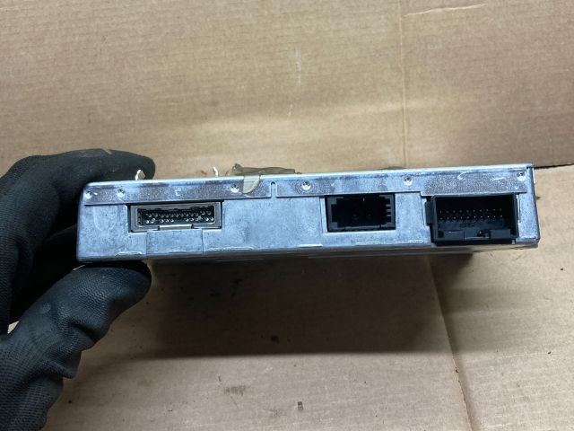 bontott AUDI Q7 Multimédia Vezérlő