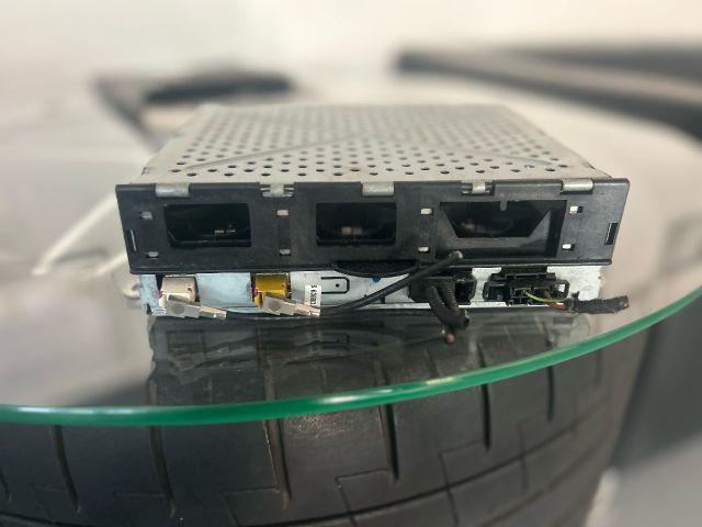 bontott AUDI Q7 Multimédia Vezérlő