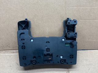 bontott AUDI Q7 Multimédia Vezérlő