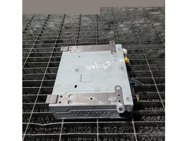 bontott AUDI Q7 Multimédia Vezérlő