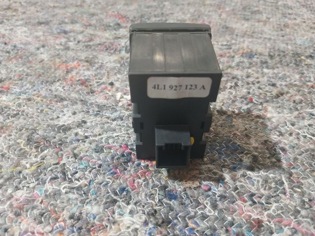 bontott AUDI Q7 Műszerfal Fényerő Szabályzó