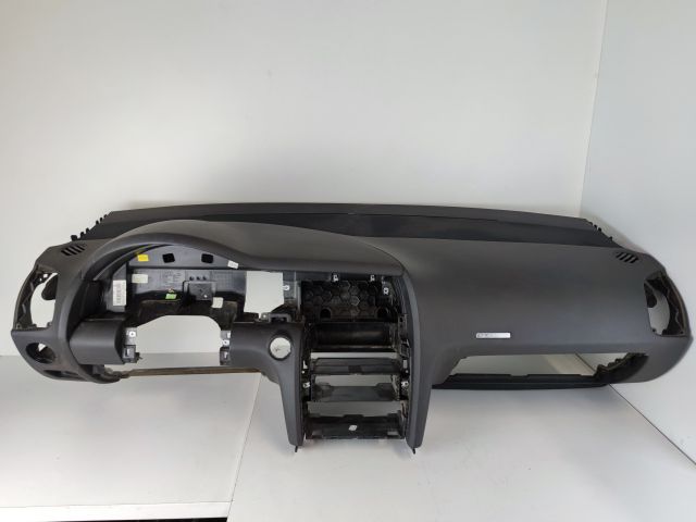 bontott AUDI Q7 Műszerfal Héj