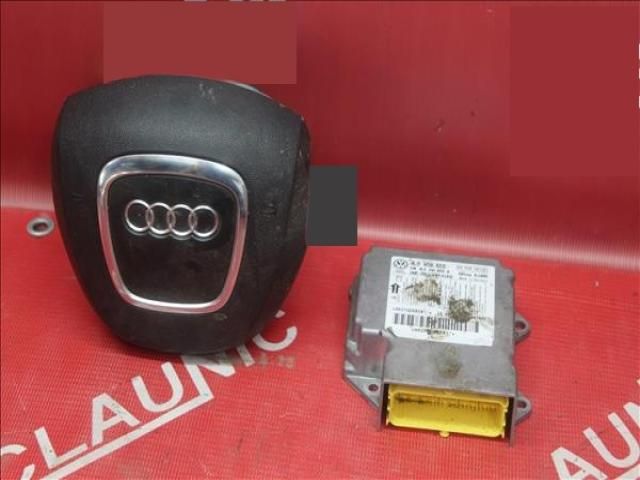 bontott AUDI Q7 Műszerfal Héj