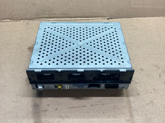 bontott AUDI Q7 Navigáció Elektronika