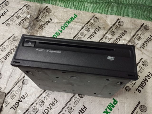 bontott AUDI Q7 Navigációs Fejegység