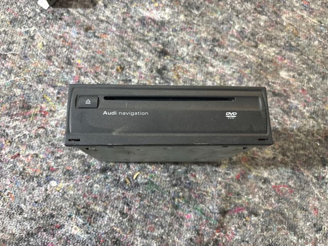bontott AUDI Q7 Navigációs Fejegység