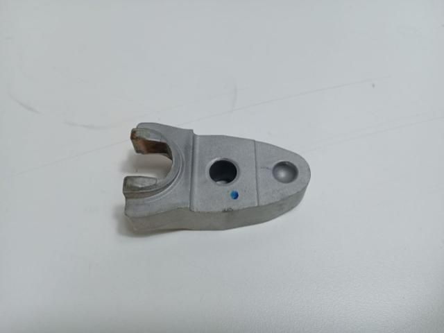 bontott AUDI Q7 Porlasztó Lefogató