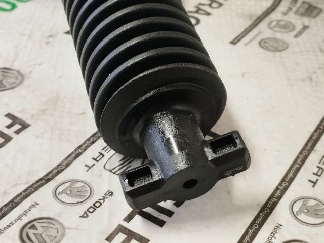 bontott AUDI Q7 Pótkerék Rögzítő