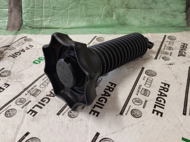 bontott AUDI Q7 Pótkerék Rögzítő