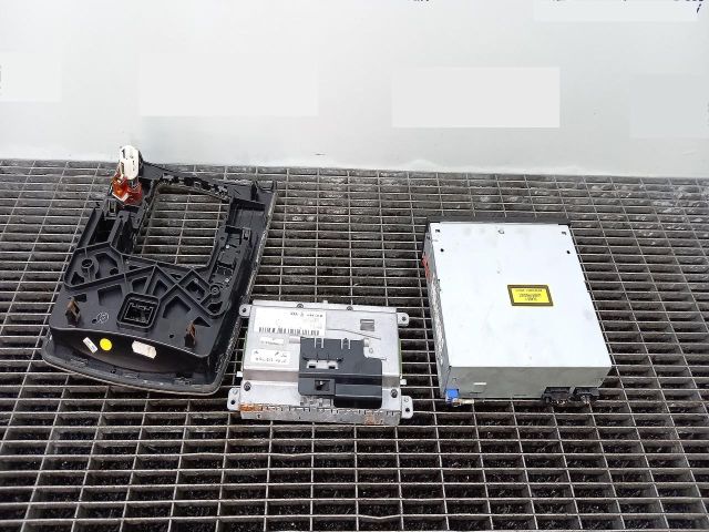 bontott AUDI Q7 Rádió / CD