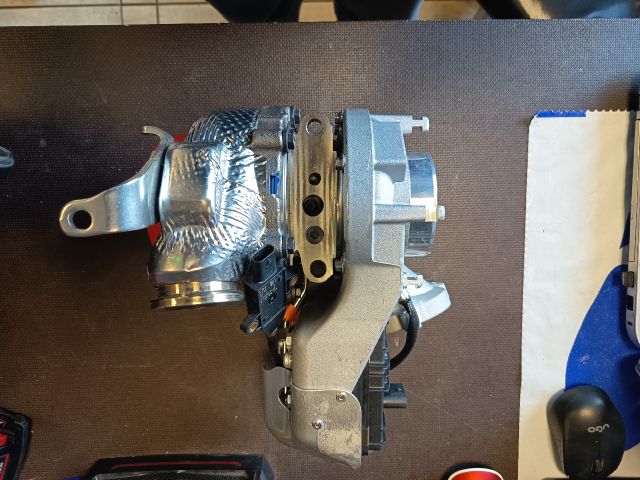 bontott AUDI Q7 Turbó