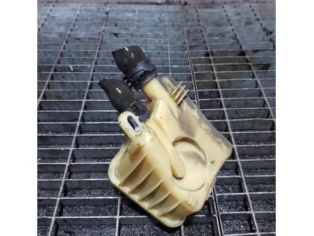 bontott AUDI Q7 Szervóolaj Tartály