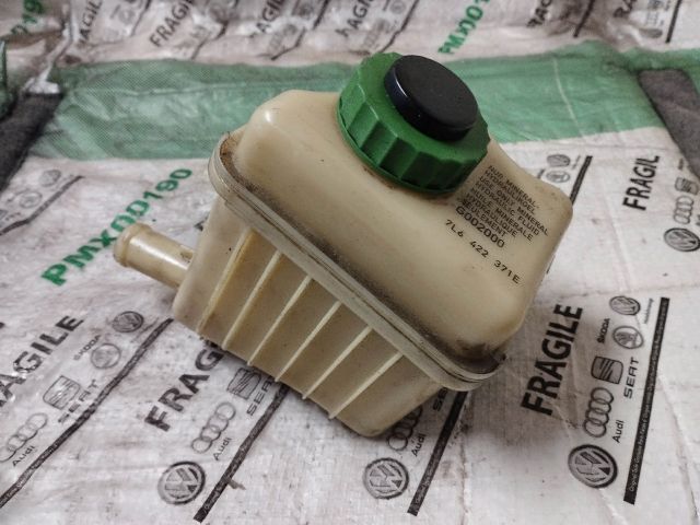 bontott AUDI Q7 Szervóolaj Tartály