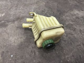 bontott AUDI Q7 Szervóolaj Tartály