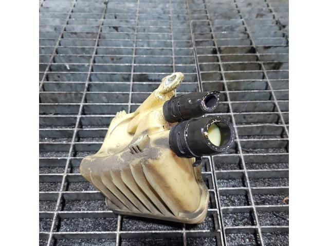 bontott AUDI Q7 Szervóolaj Tartály