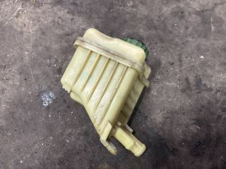 bontott AUDI Q7 Szervóolaj Tartály