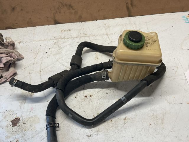 bontott AUDI Q7 Szervóolaj Tartály