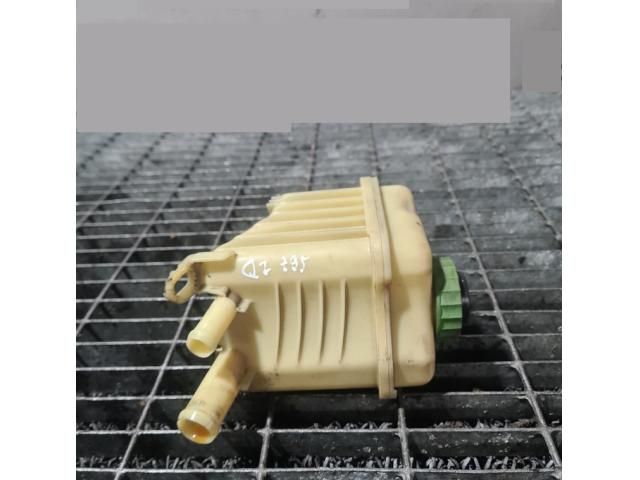 bontott AUDI Q7 Szervóolaj Tartály