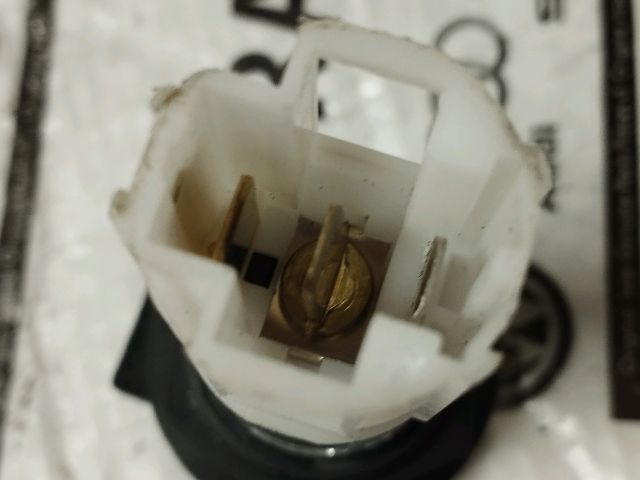 bontott AUDI Q7 Szivargyújtó Aljzat